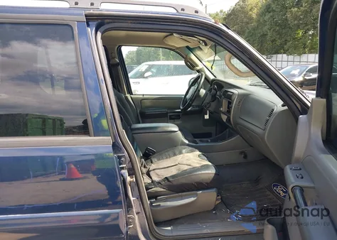 2005 Ford Explorer Sport Trac Adrenalin/Xls/Xlt z USA, uszkodzony, nr VIN 1FMZU67K75UB74116